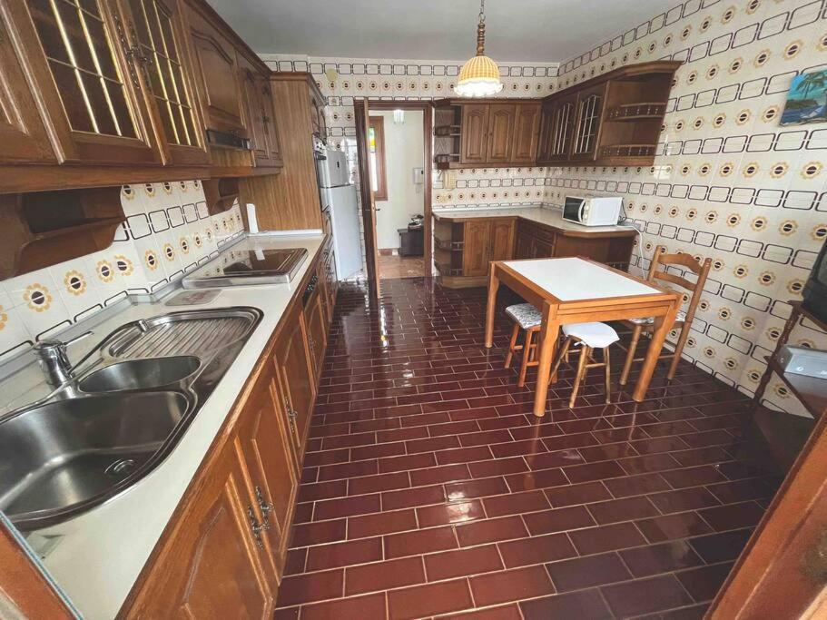 Apartamento Dentro De Muralla Y Parking Gratuito En Pleno Centro Lugo Exterior photo